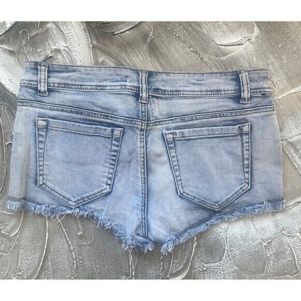 Light Blue Wash Iris Jeans Cut Off Stretch Denim Short Shorts  Distressed Size 9 - Picture 8 of 16